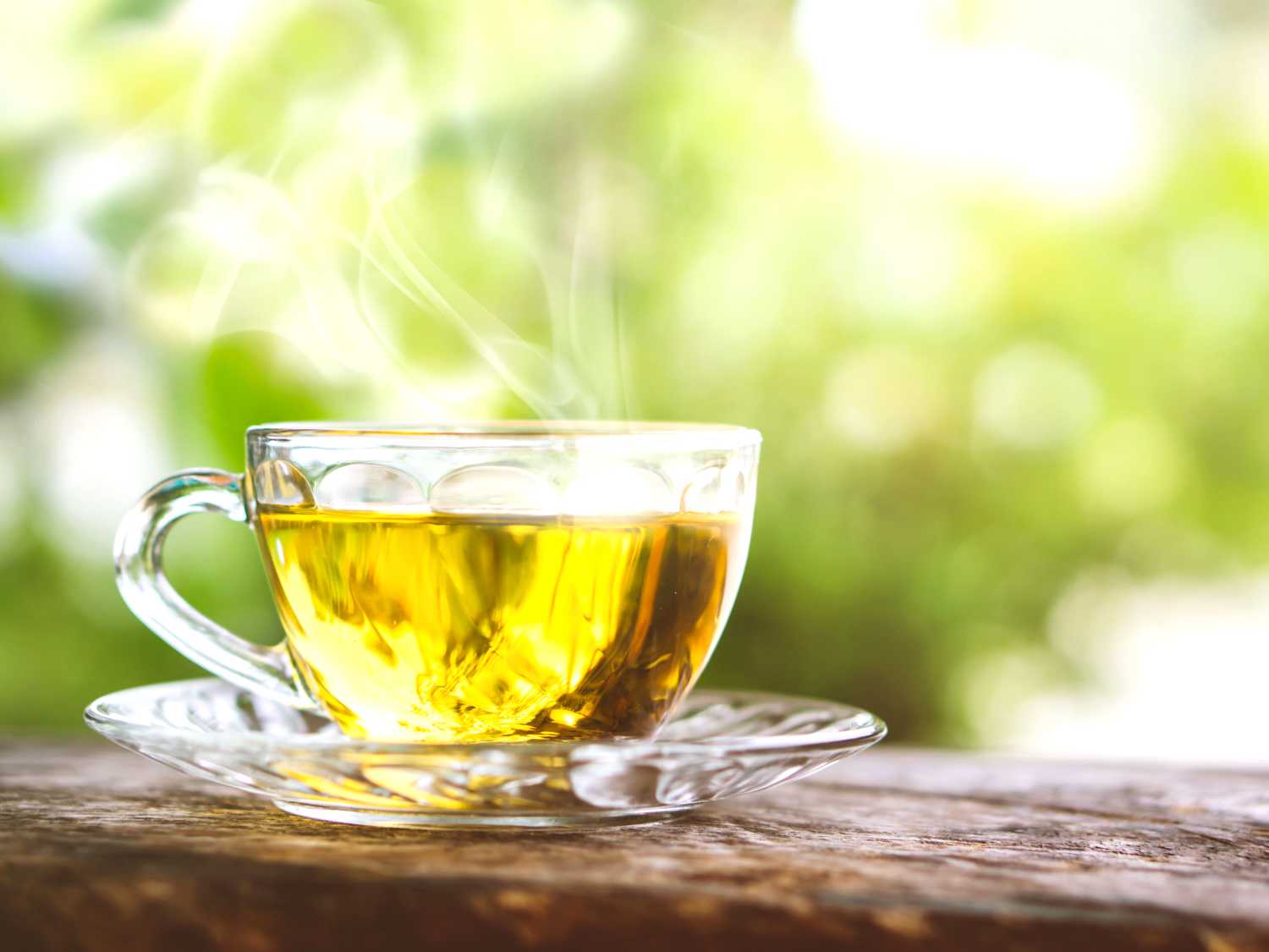Detox green tea, purify and hydrate yourself naturally