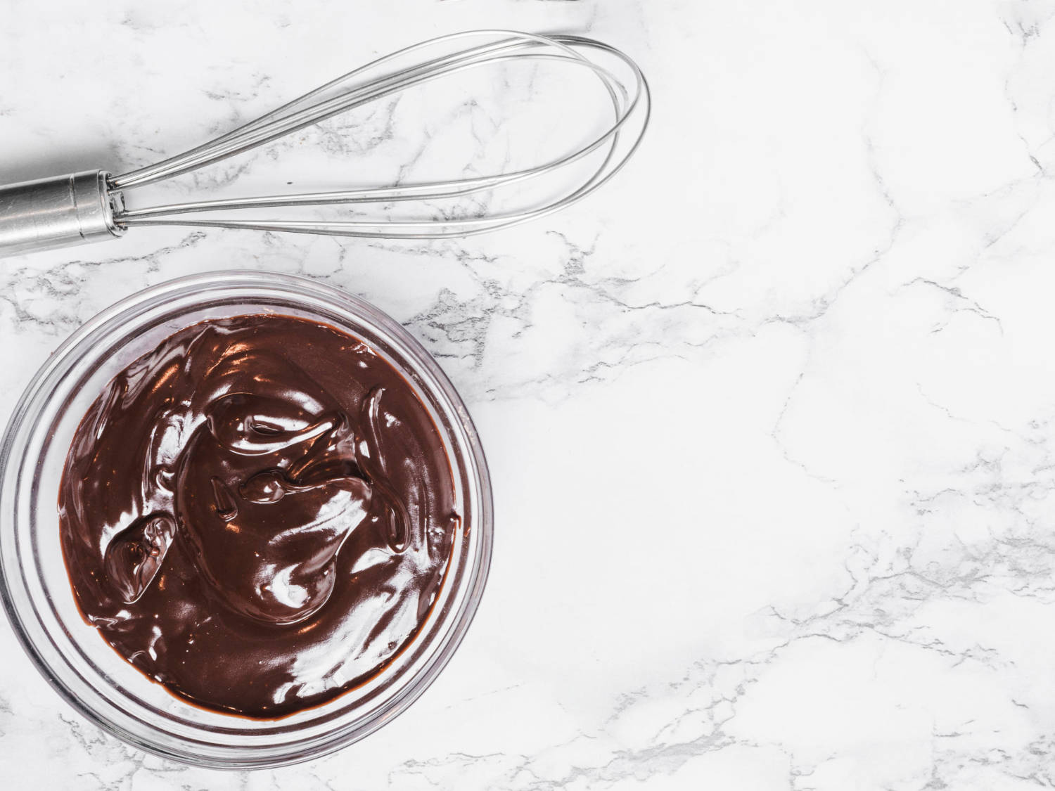 Dark chocolate pudding with coconut oil